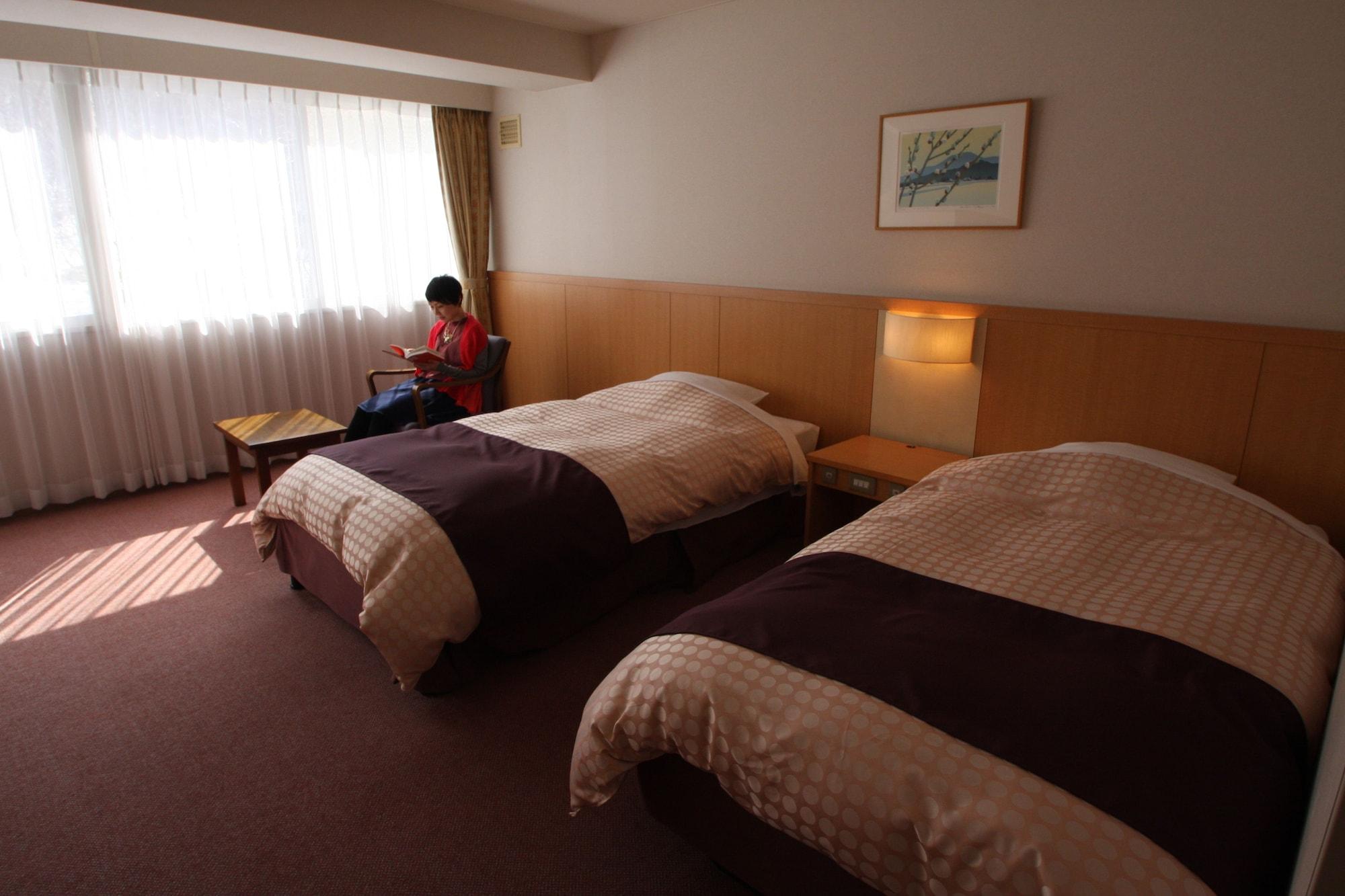 Kyukamura Shikotsuko Ryokan 4*